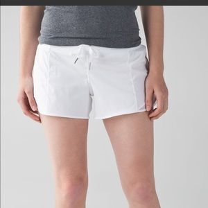 NWT Lululemon Hotty Hot Short *Long White